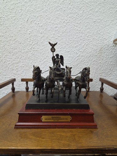 Quadriga aus bronze berlin - ,